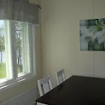 Labbnaes Semesterhem, Radhuset 公寓式酒店