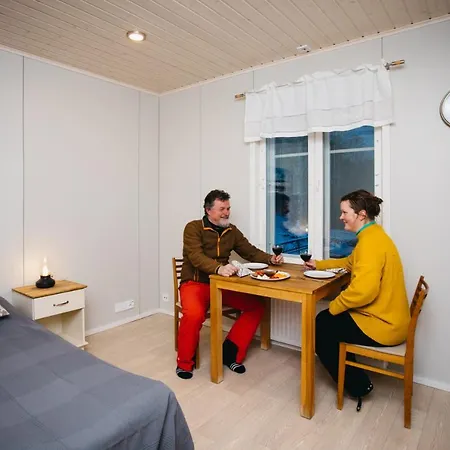 公寓式酒店 Labbnaes Semesterhem, Radhuset 基米托恩