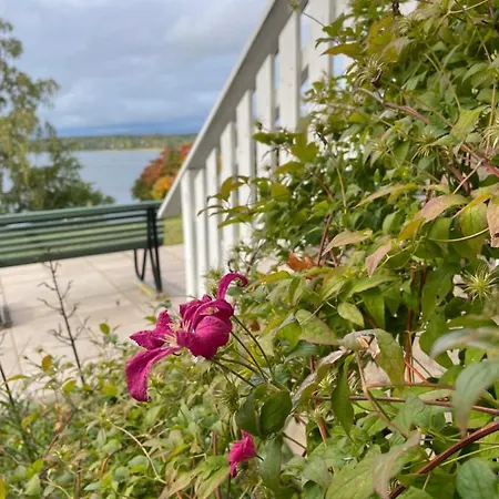 Labbnaes Semesterhem, Radhuset Kemionsaari