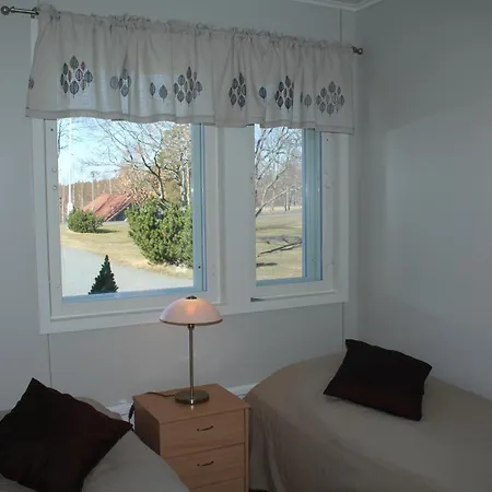 Labbnaes Semesterhem, Radhuset Aparthotel 4*