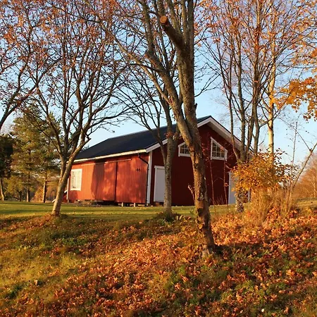 Labbnaes Semesterhem, Radhuset * Kemionsaari