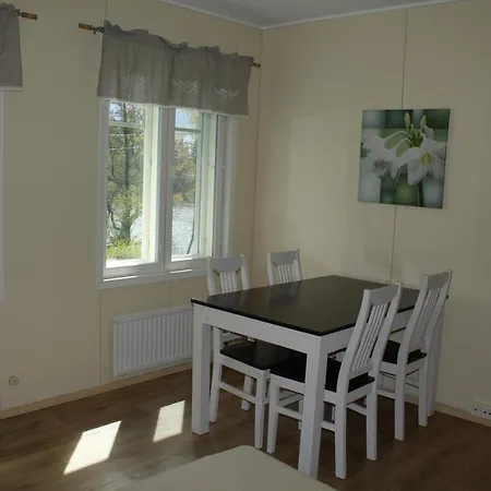 Huoneistohotelli Labbnaes Semesterhem, Radhuset *