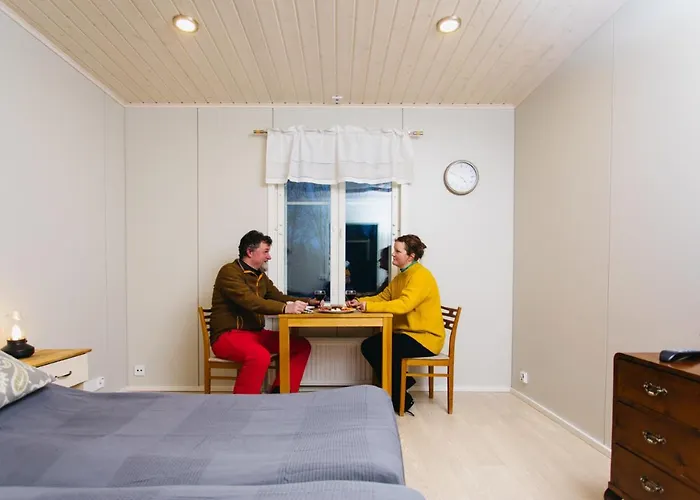 Labbnaes Semesterhem, Radhuset