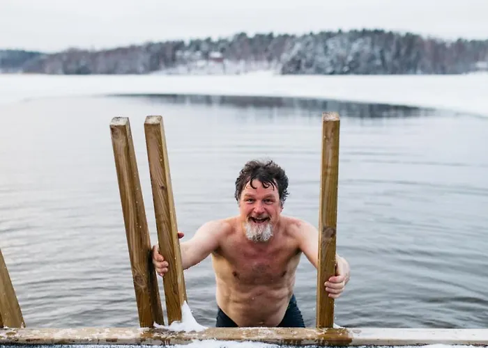 Labbnaes Semesterhem, Radhuset Lejlighedshotel 3*